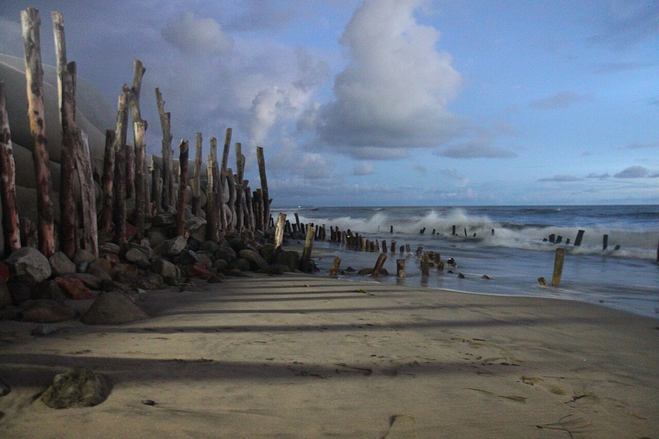 The Tide Rises